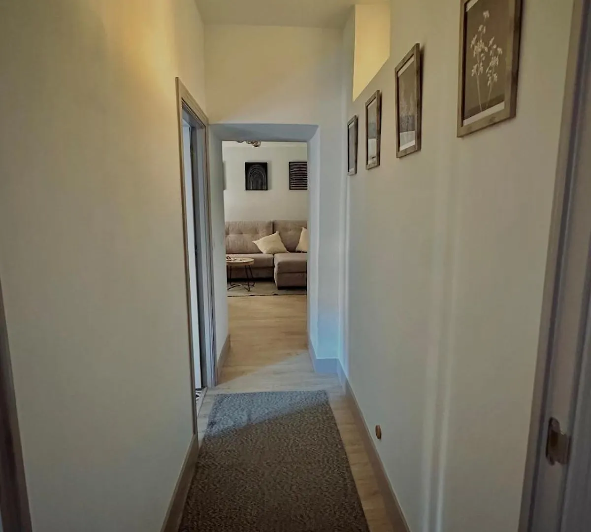 Accommodation Near The Cathedral Lacuevitadeleo Toledo Apartment