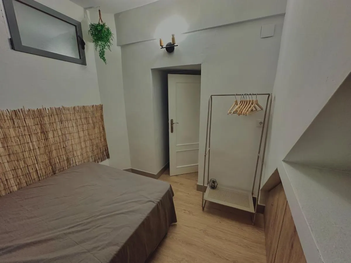 Accommodation Near The Cathedral Lacuevitadeleo Toledo Apartment