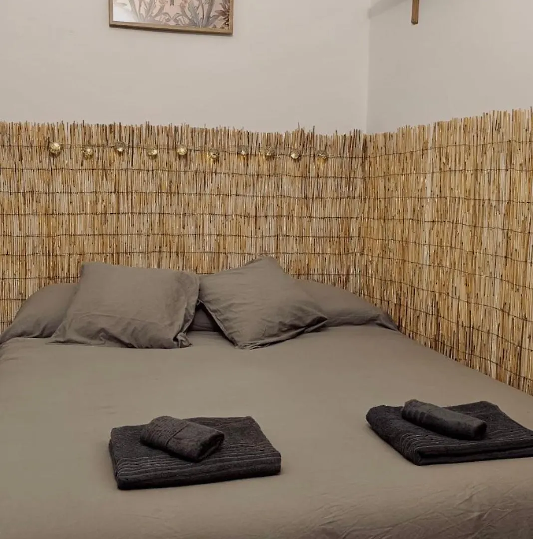 Accommodation Near The Cathedral Lacuevitadeleo Toledo Apartment