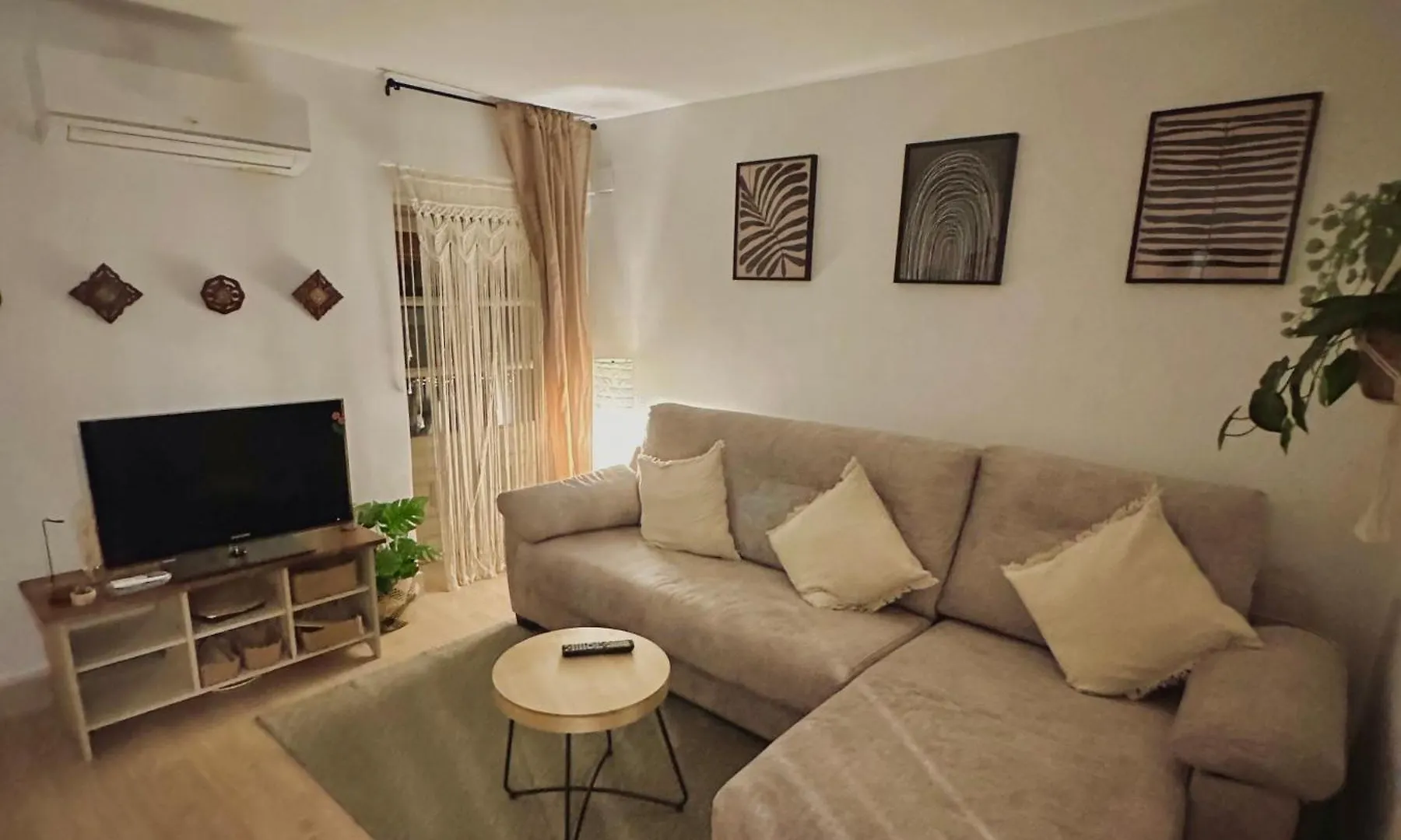 Accommodation Near The Cathedral Lacuevitadeleo Toledo
